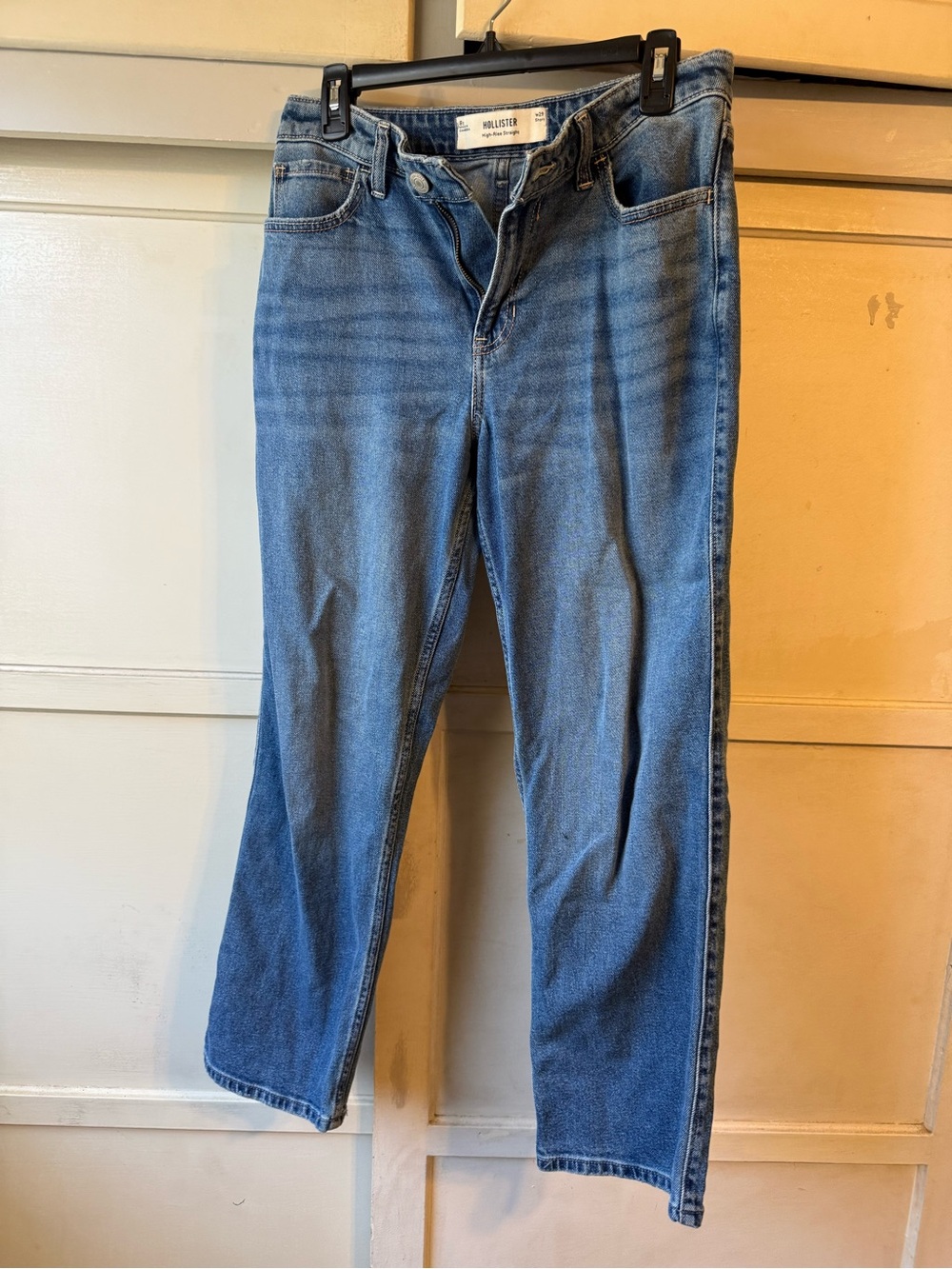 Hollister High-Rise Straight Light-Medium Wash Jeans 8s/w29 Short